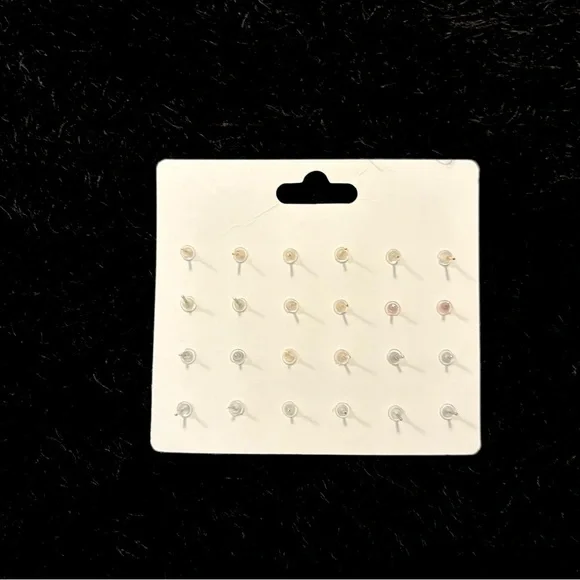 Classic Fashion EARRINGS | 12 pairs | Golden Hearts, Flowers, Stars, Crystals - Picture 3 of 5